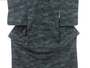 リサイクル　板垣模様織り出し十日町紬着物